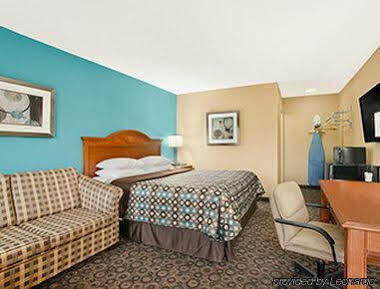Super 8 by Wyndham Belleville St. Louis Area Extérieur photo